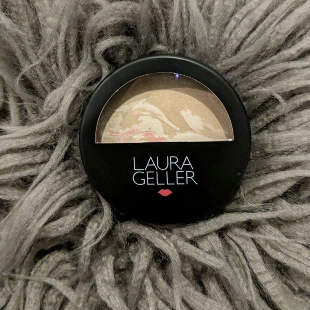 Laura Geller Baked Balance-N-Brighten Foundation